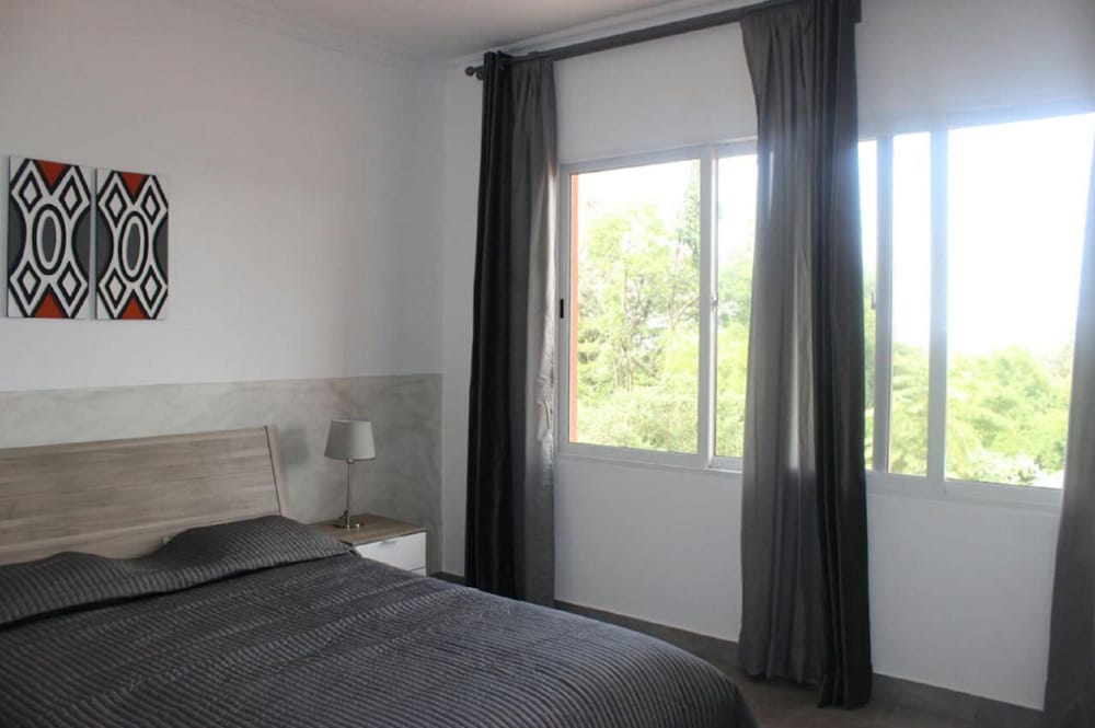 Фото 5 Swiss Hotel