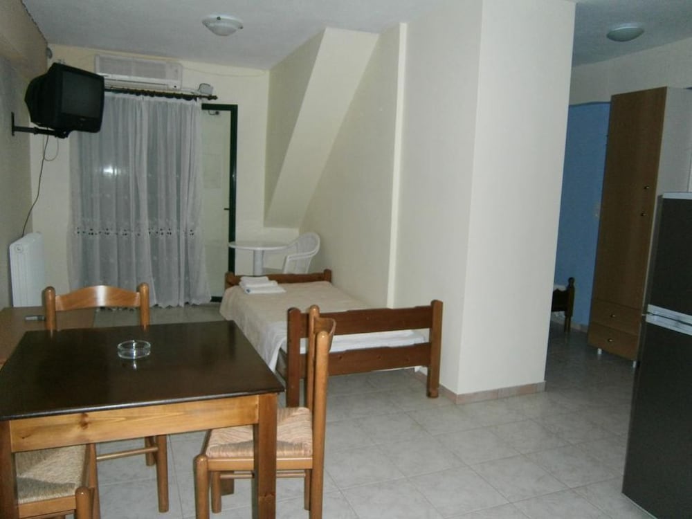 Фото Petros Studios