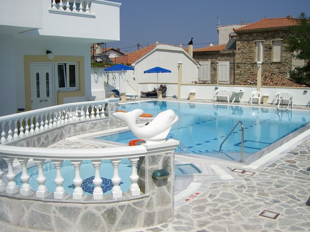 Фото отеля 1