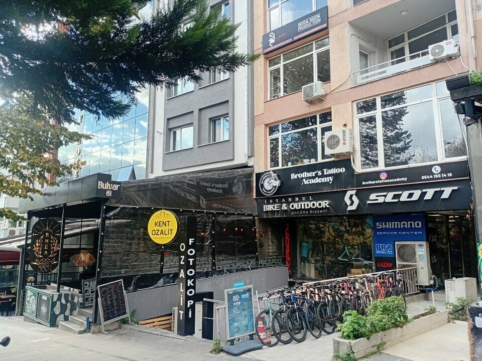 Тату-салон Brother's Tattoo Academy, Стамбул, фото