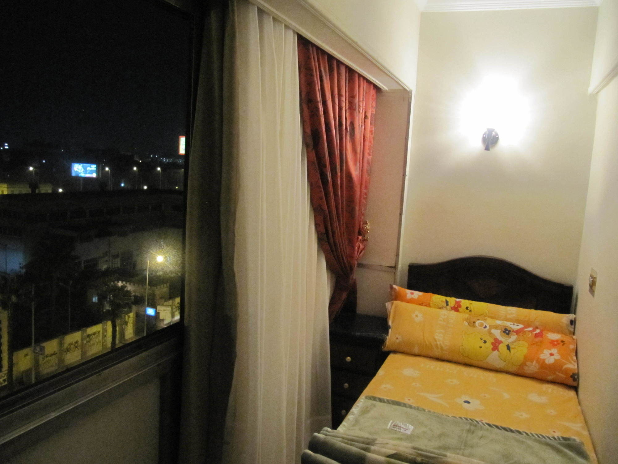 Фото City Plaza Hostel