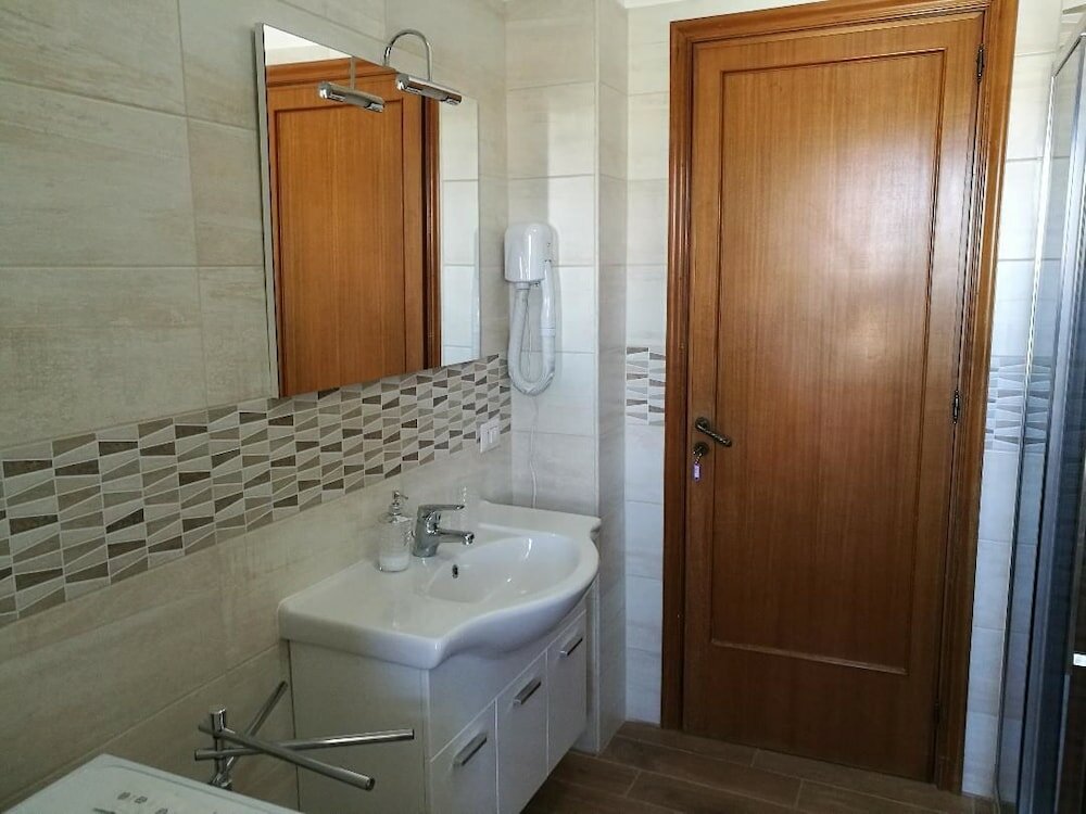 Фото B&b Domus Lupiae