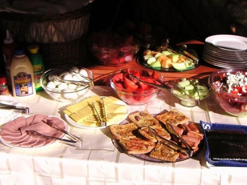 Фото Family hotel Tropicana