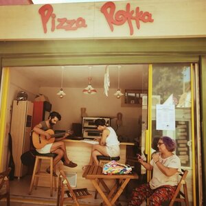 Pizza Rokka Karaburun (İzmir, Karaburun, Merkez Mah., Cumhuriyet Cad., 6) ، محل صنع البيتزا