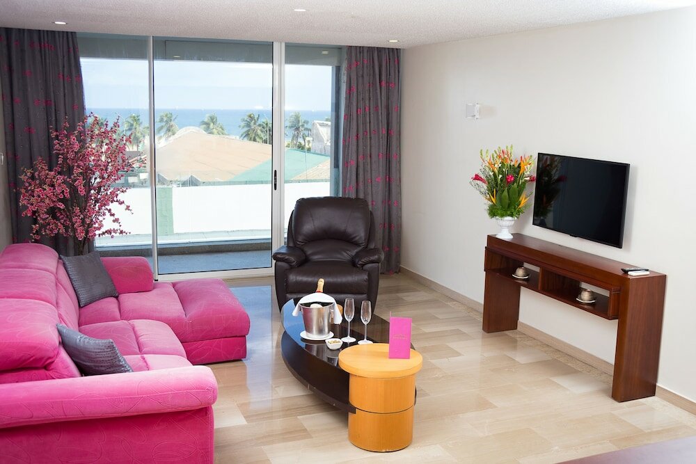 Фото Hôtel du Golfe