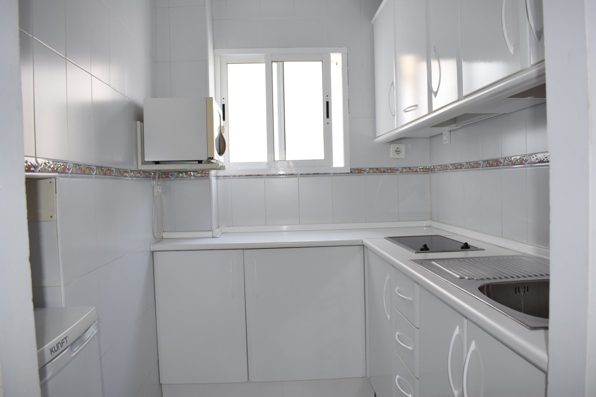 Фото Apartamentos El Jardin