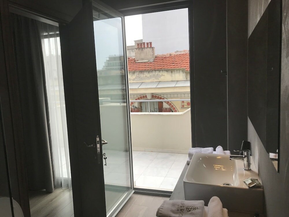Фото Superior One Boutique Hotel
