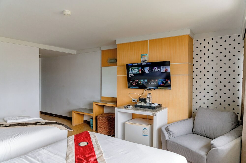 Фото Satit Grand View Hotel