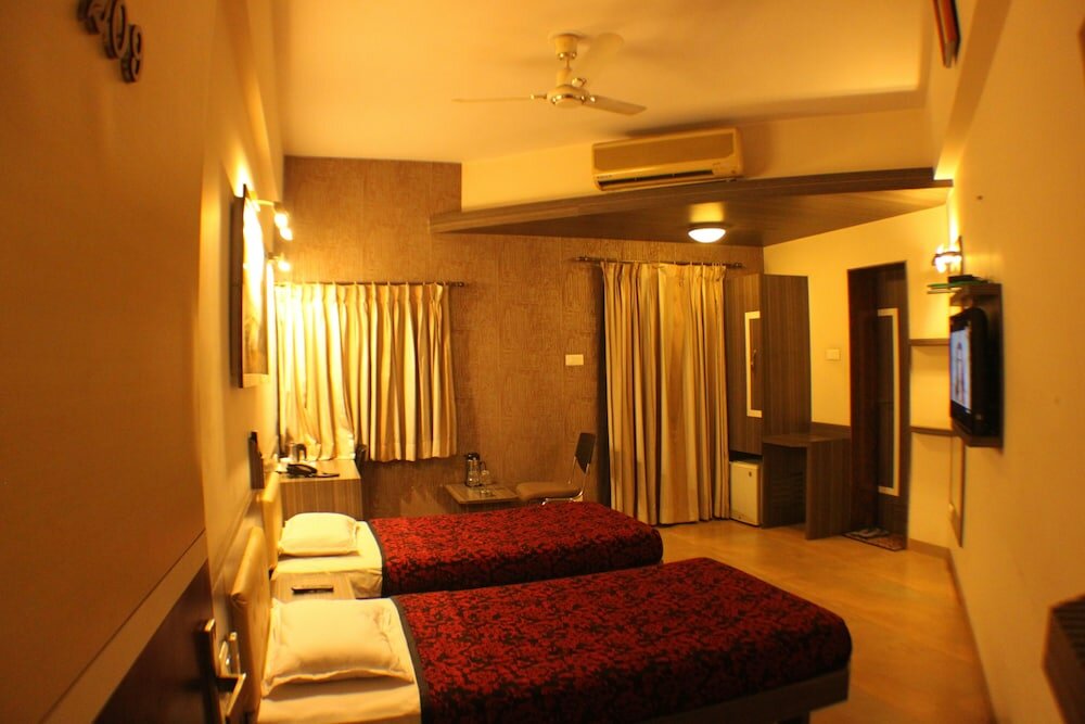 Фото Hotel Panchavati Elite Inn