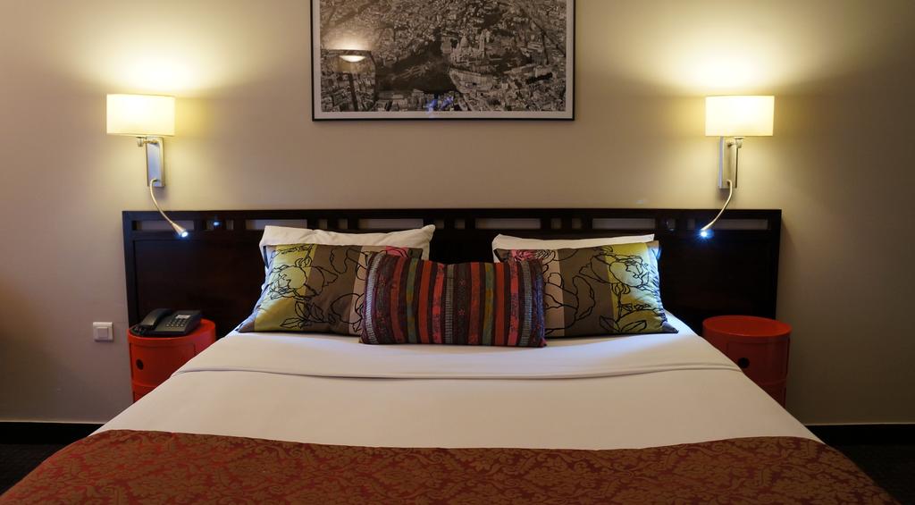 Фото Hôtel Petit Lafayette