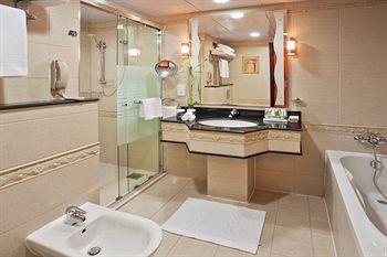 Фото Crowne Plaza Bahrain