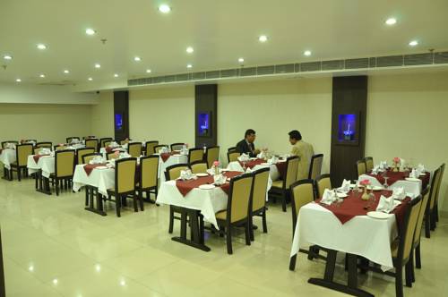 Фото Hotel Rockland Panchsheel Enclave