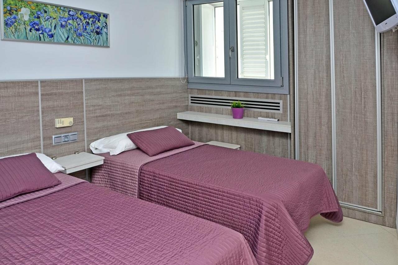 Фото Хостел Hostal Campito & Coworking