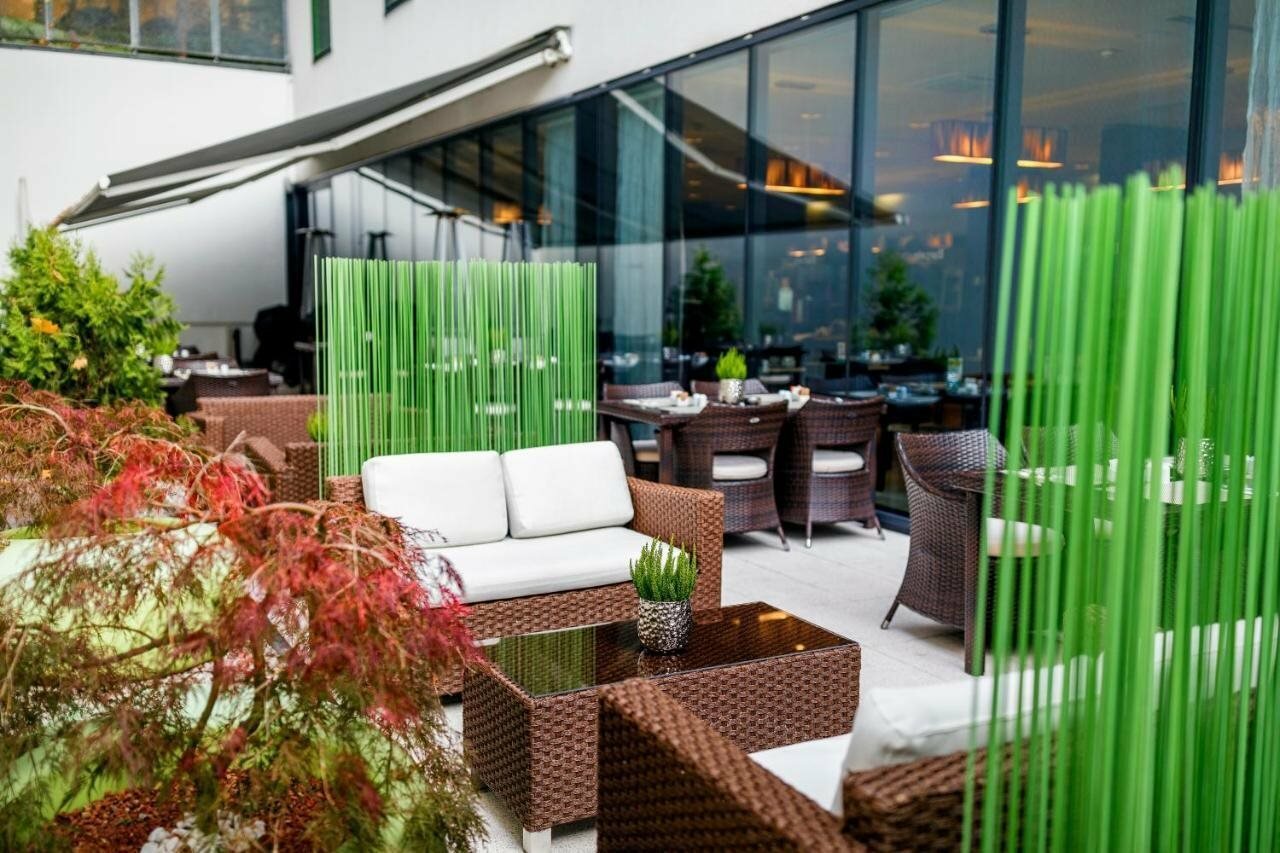 Фото Occidental Praha Five