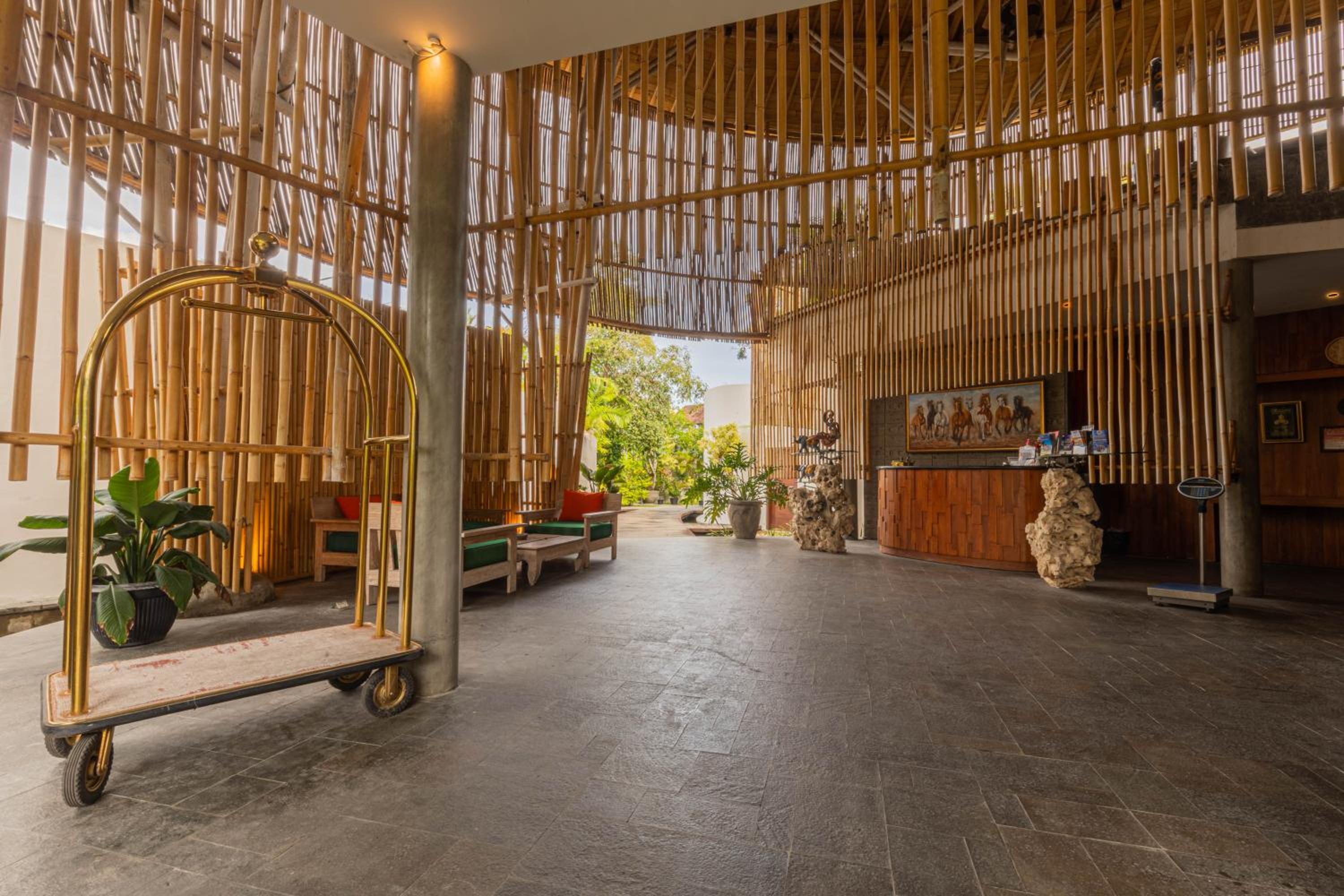 Фото Taman Mesari Luxury Villas-Seminyak