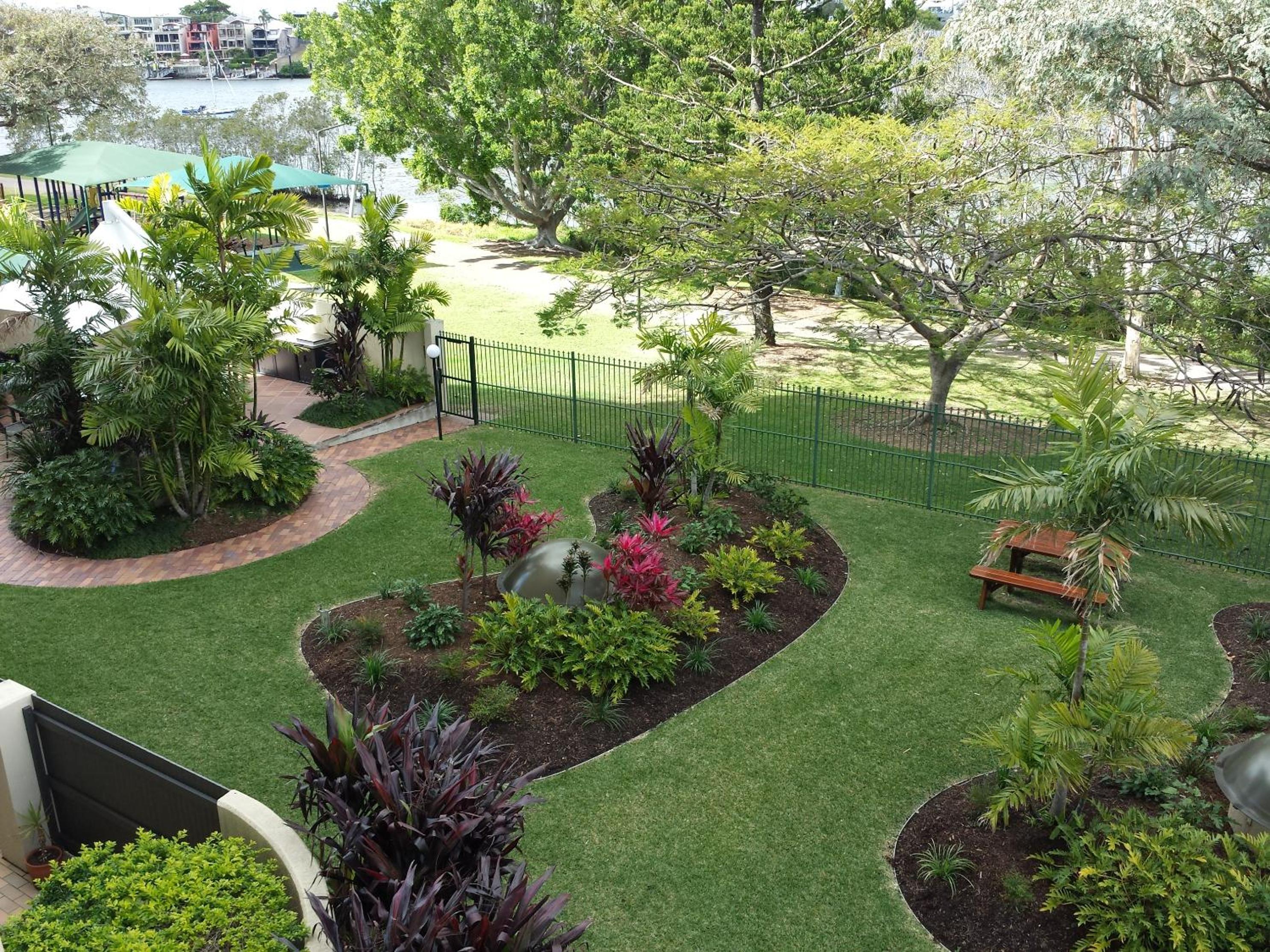 Фото Kirribilli Riverfront Apartments