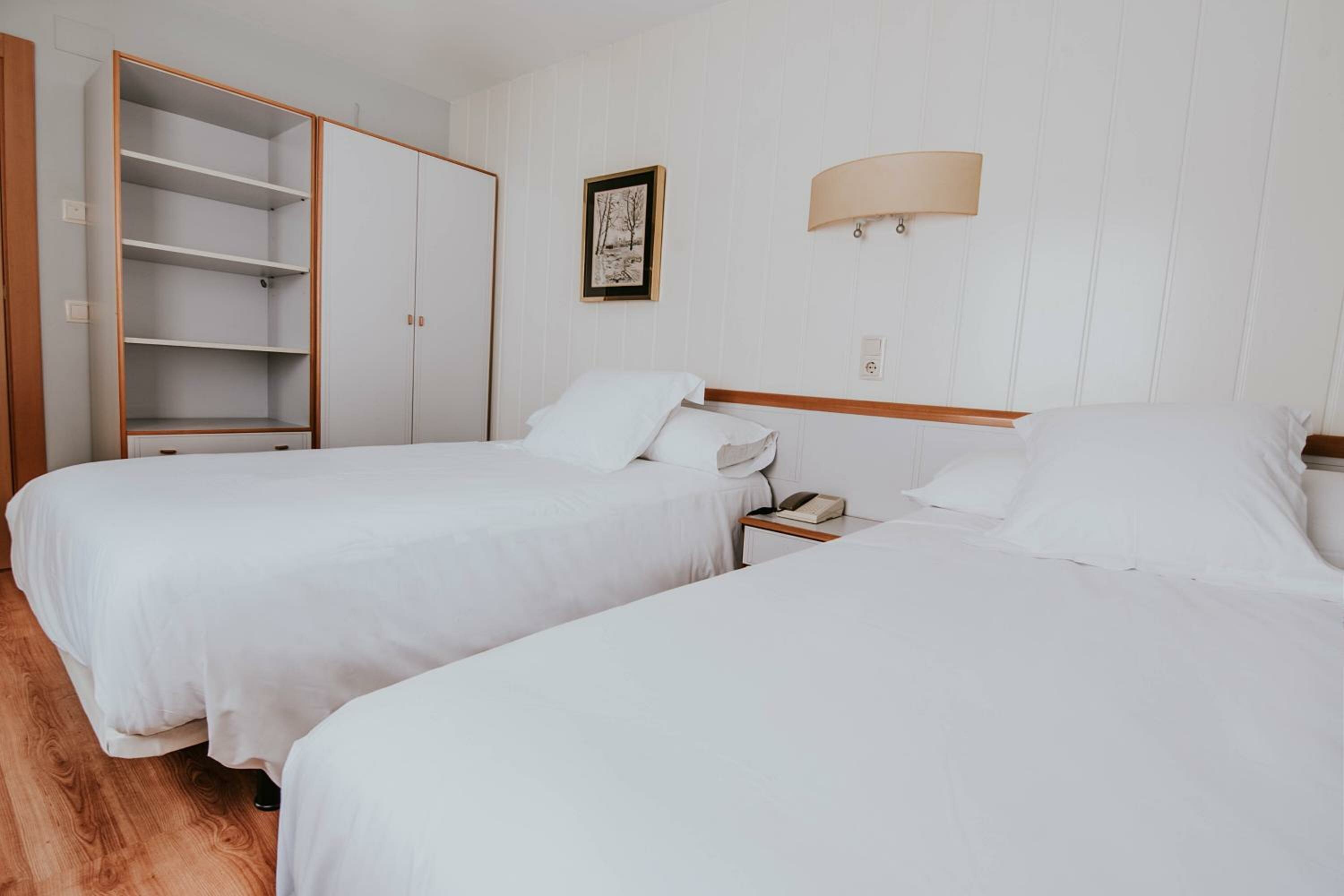 Фото Hotel Isasa