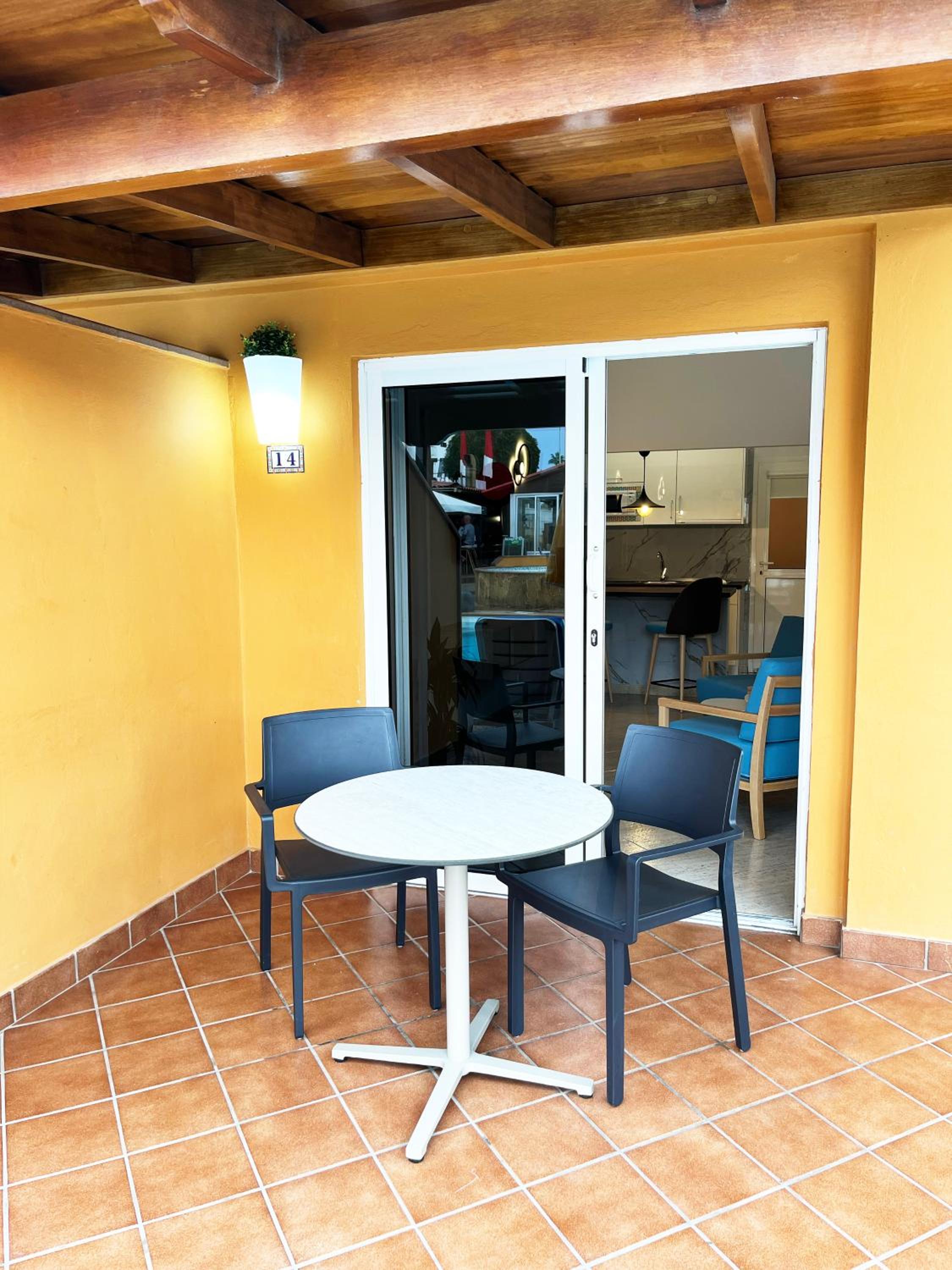 Фото Bungalows Los Almendros - Gay Exclusive