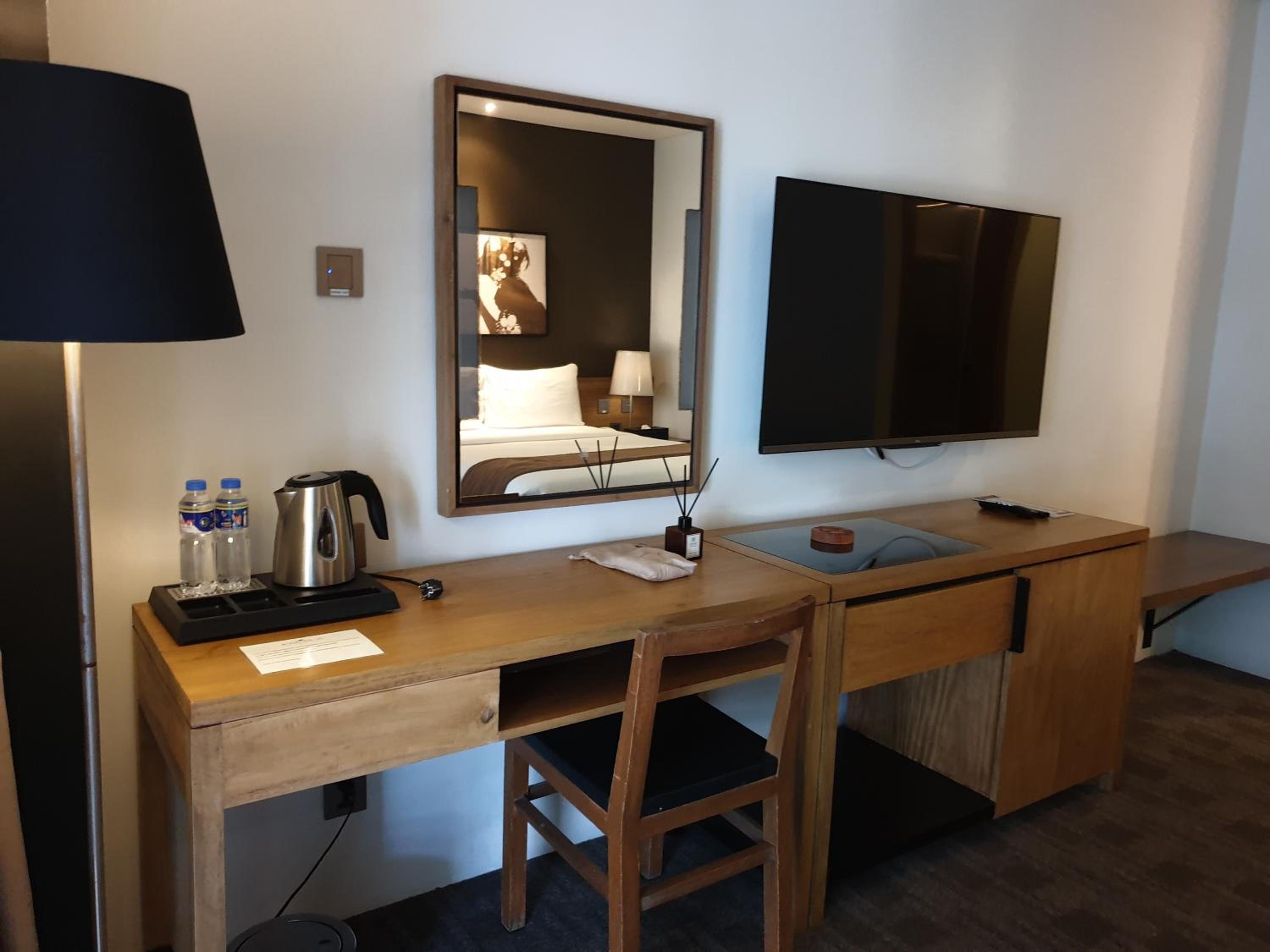 Фото Blowing in the Wind - Lake View Apartments