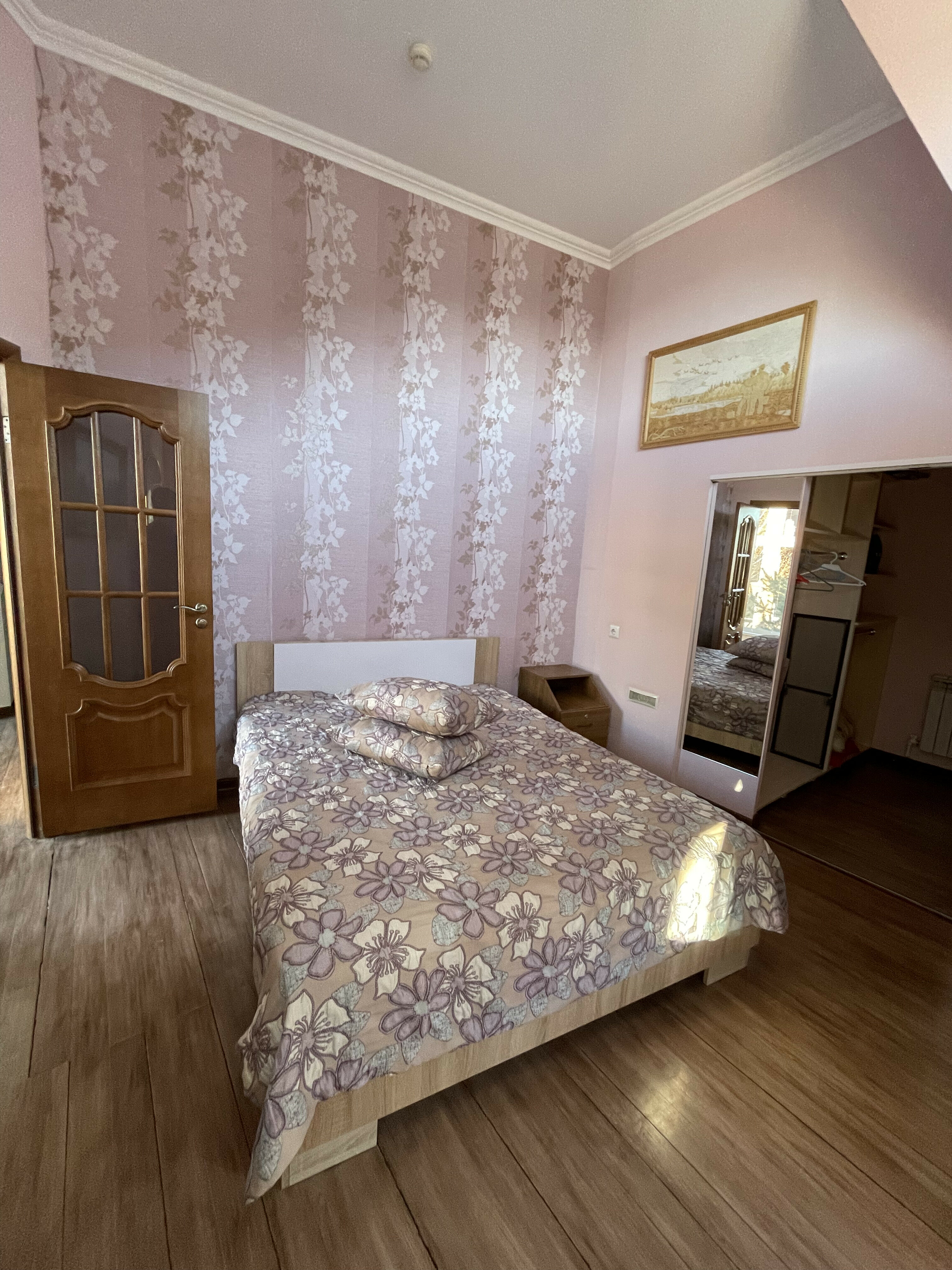 Фото Mountain Cottage