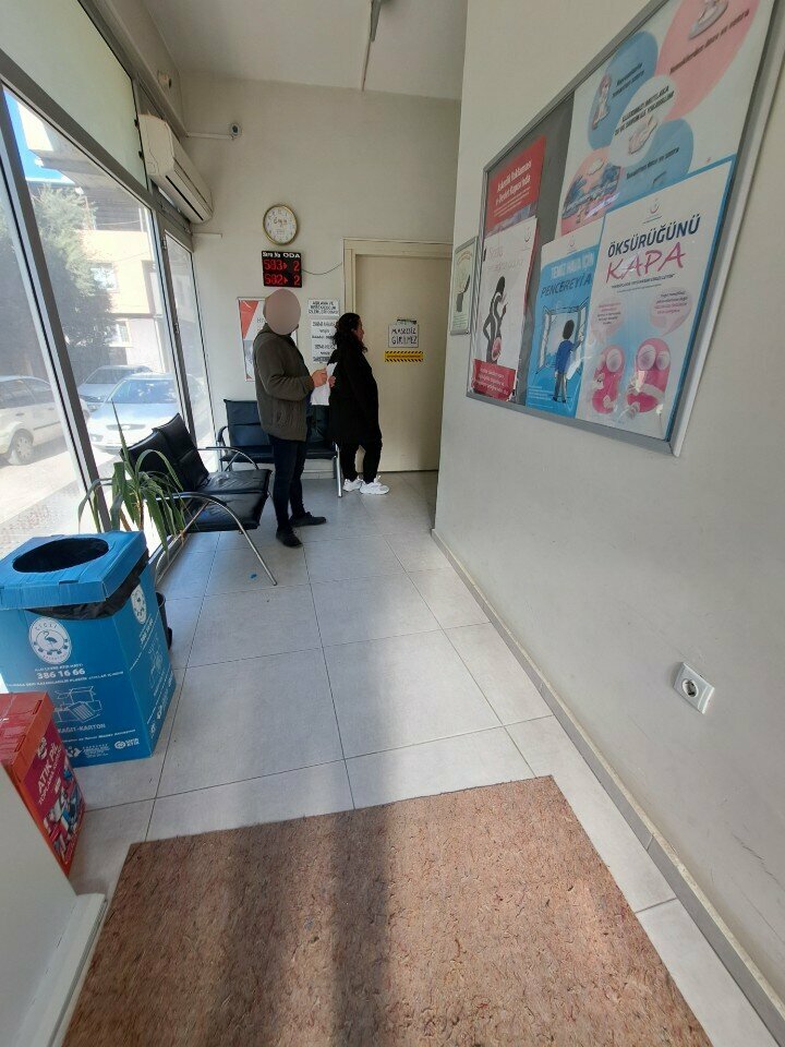 Hospital para adultos Cigli No. 16 Meydanyolu Family Health Center, , foto