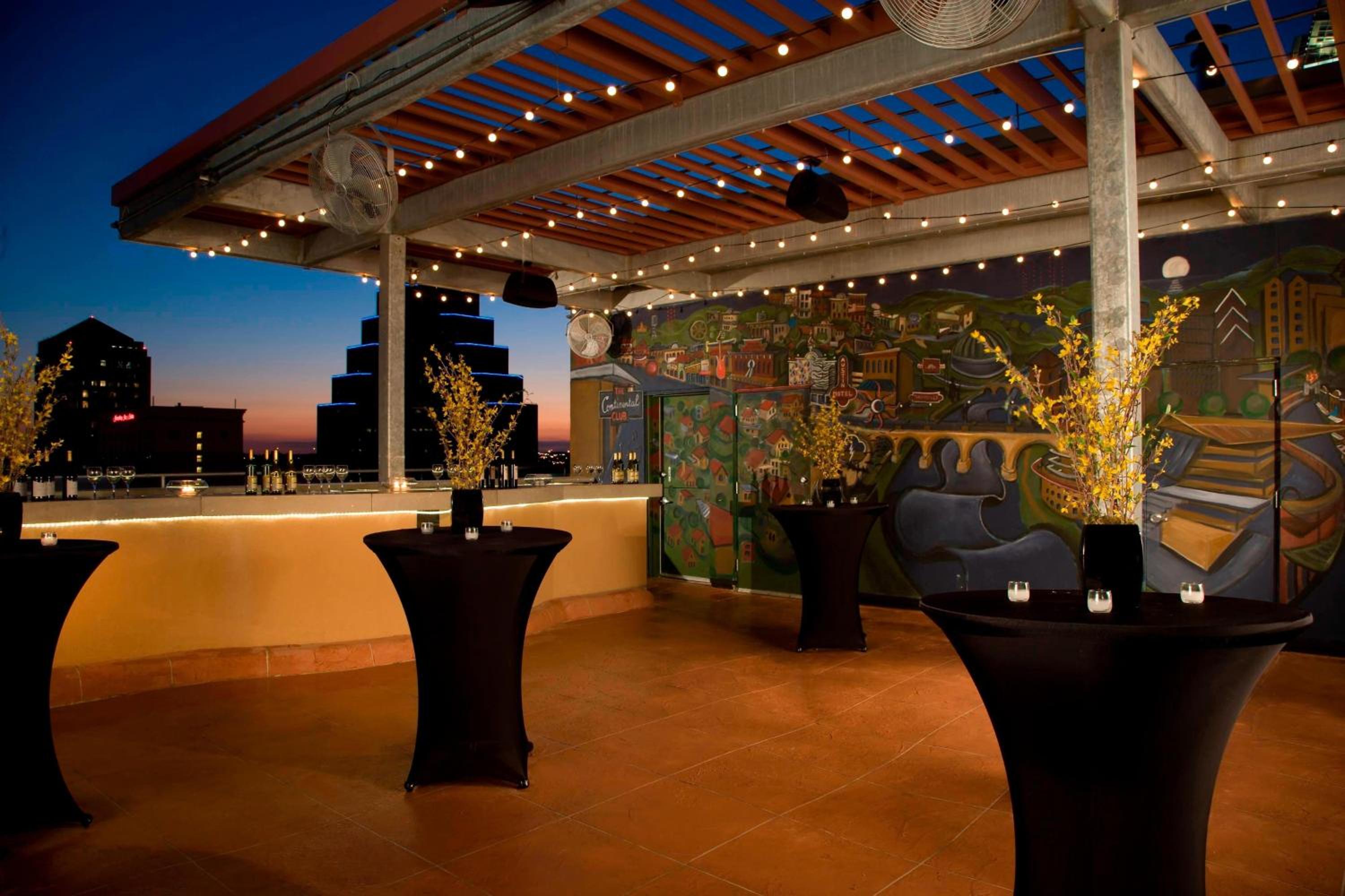 Фото Residence Inn by Marriott Austin Downtown/Convention Center