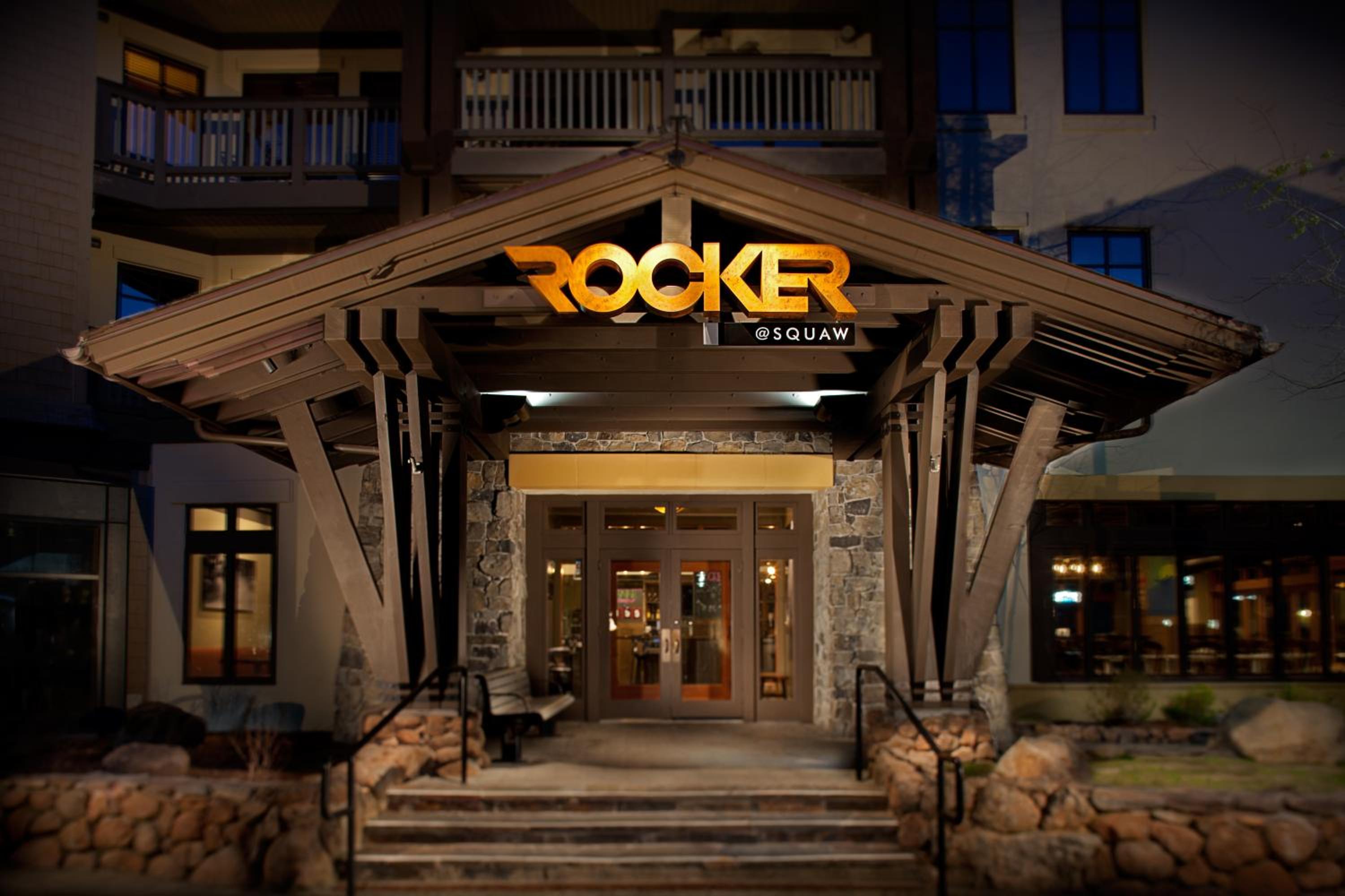 Фото The Village at Palisades Tahoe