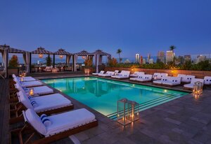Гостиница Sixty Beverly Hills