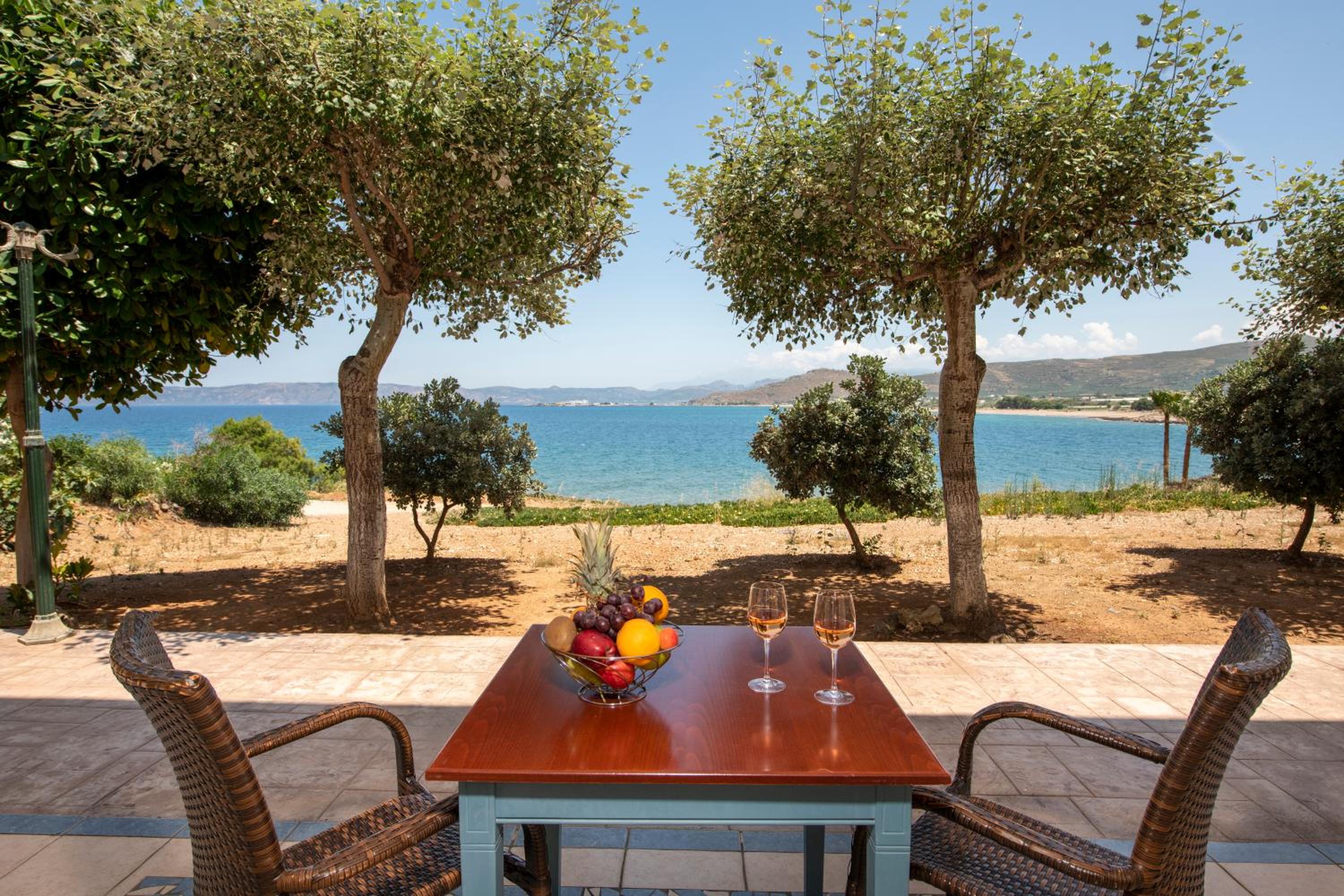 Фото Balos Beach Hotel