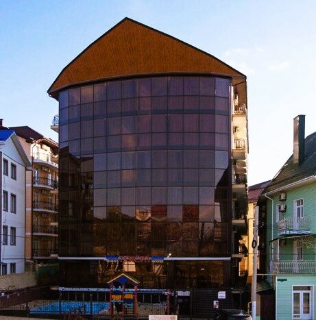 Фото Триера