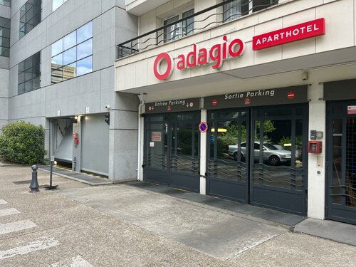 Гостиница Aparthotel Adagio Porte de Versailles в Париже