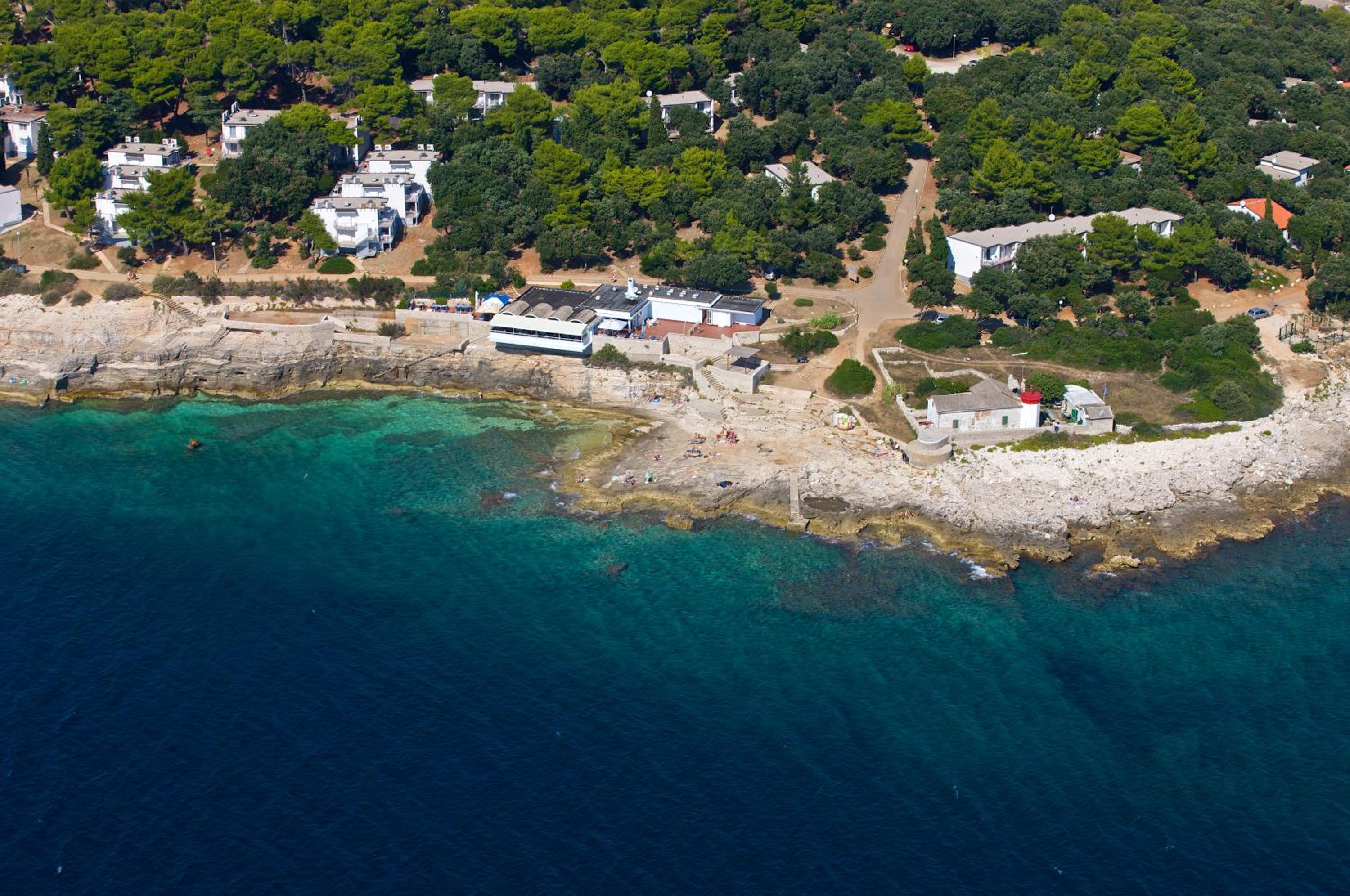 Фото Arena Verudela Beach Apartments