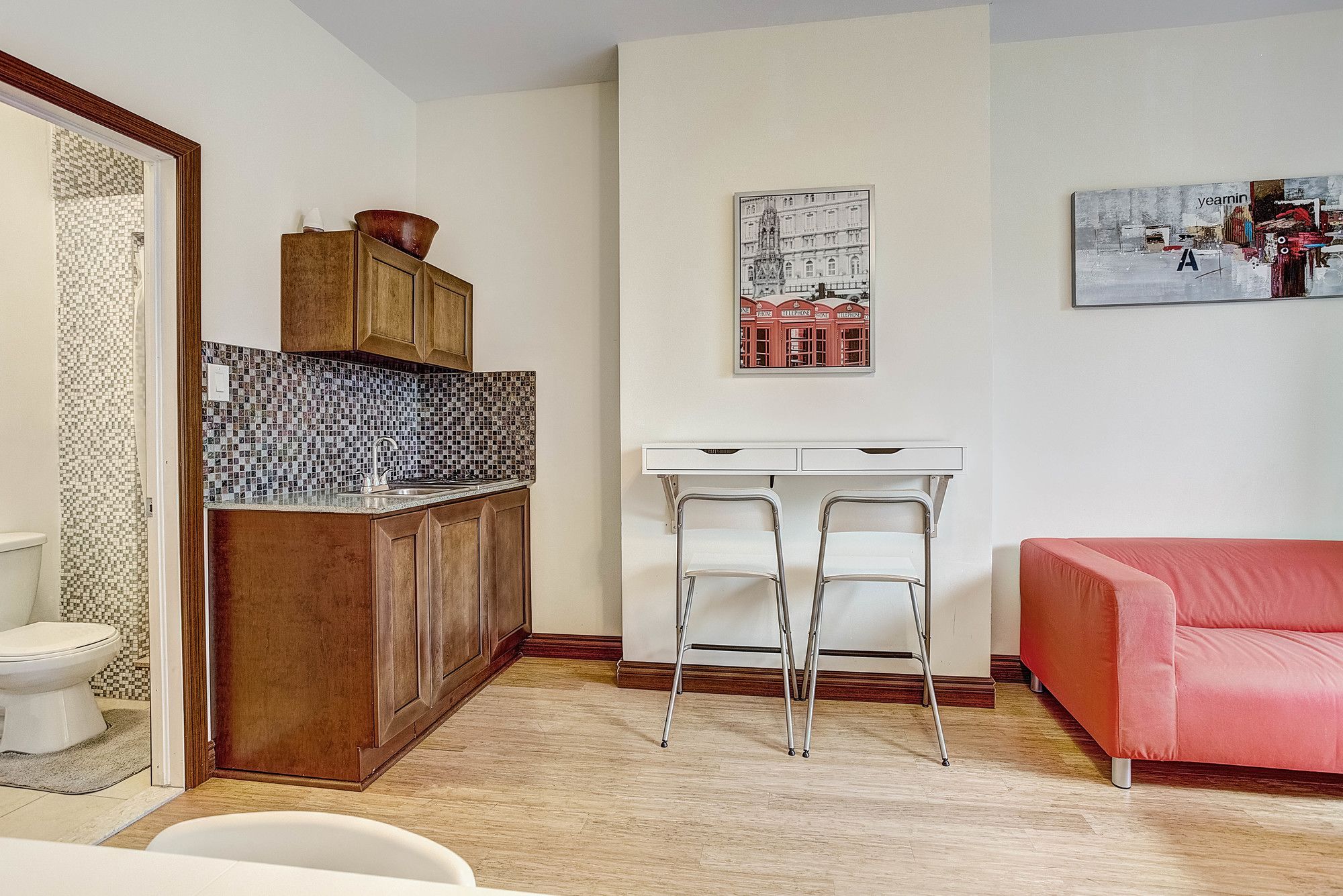 Фото Destination Stays Montreal Downtown