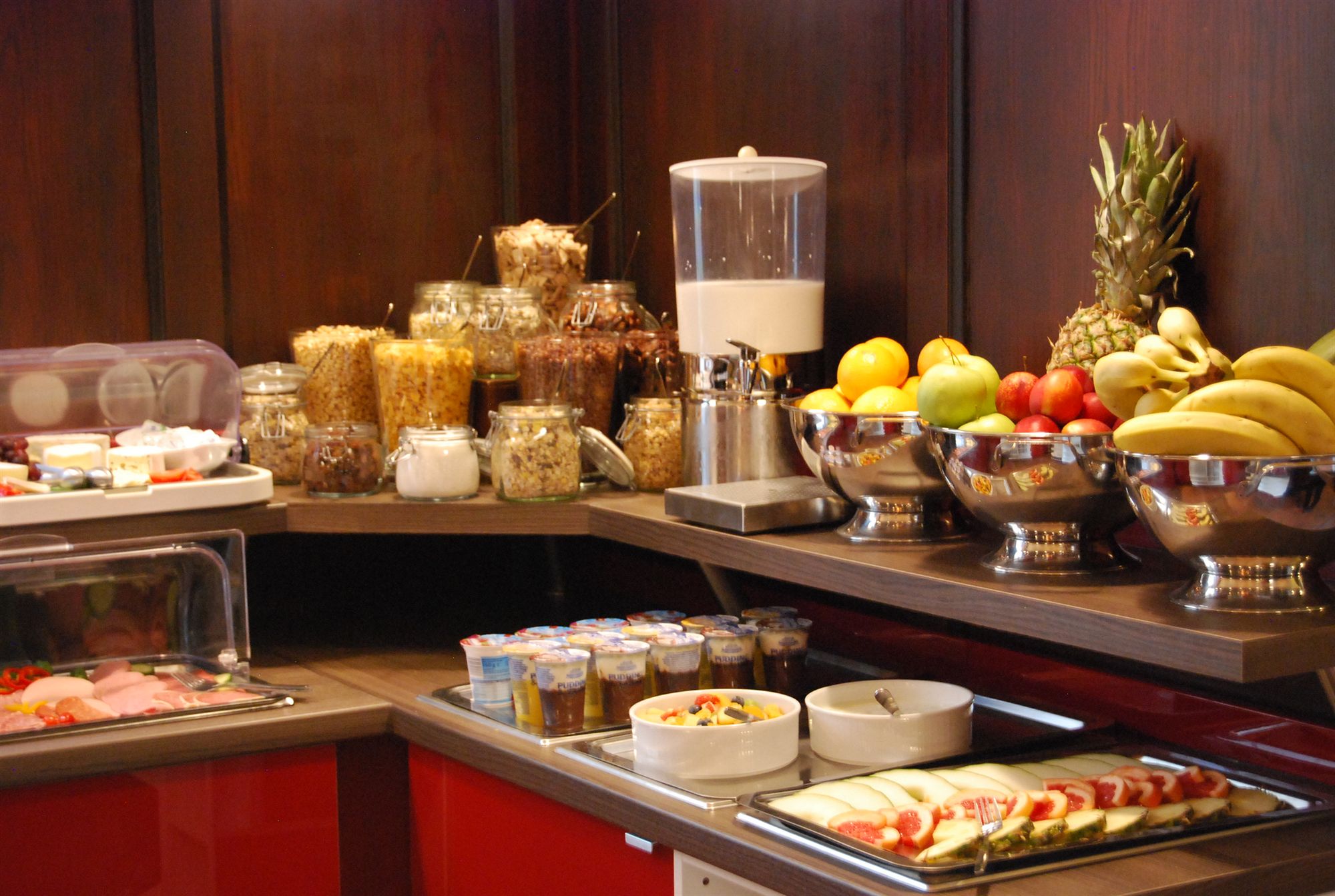 Фото Hotel Alt Deutz City-Messe-Arena