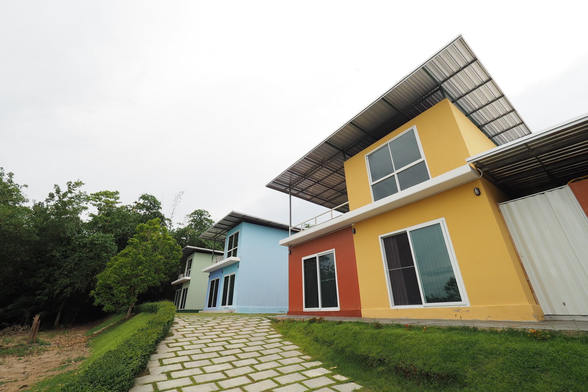 Фото The Box House