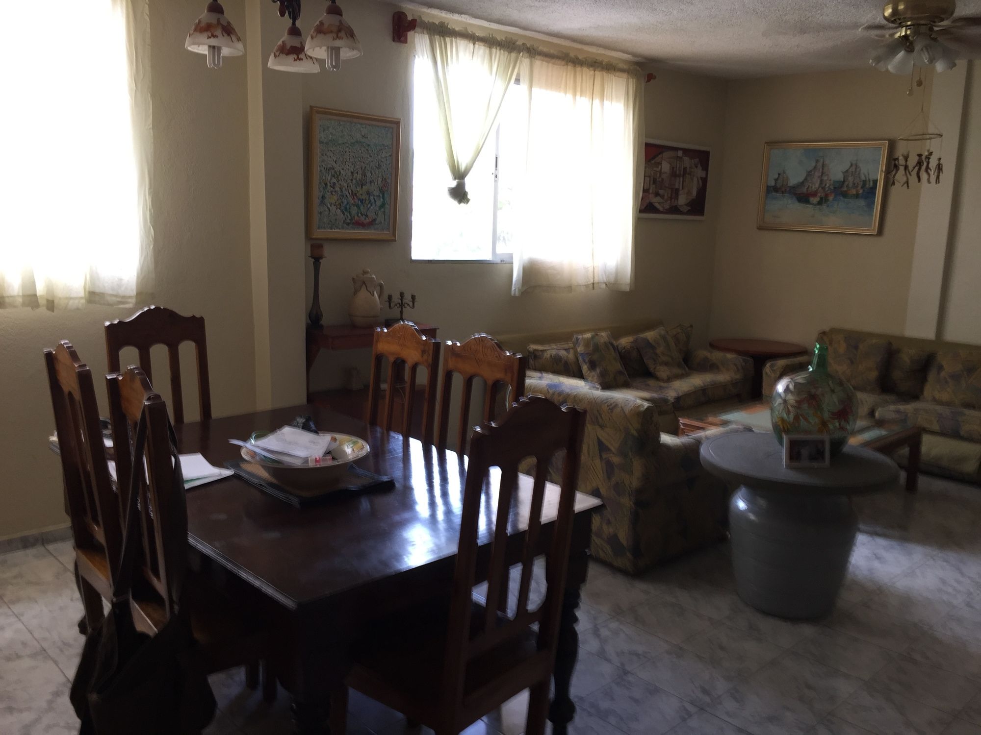 Фото Tropical Bed & Breakfast