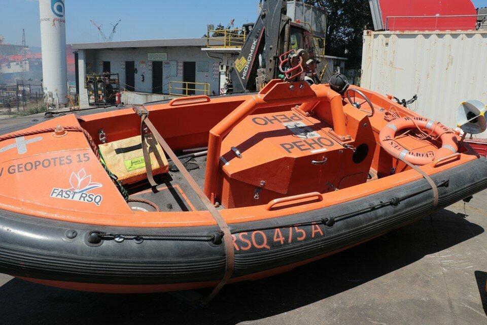 Shipbuilding, ship repair Anadolu Ship Recycling, Aliaga, photo