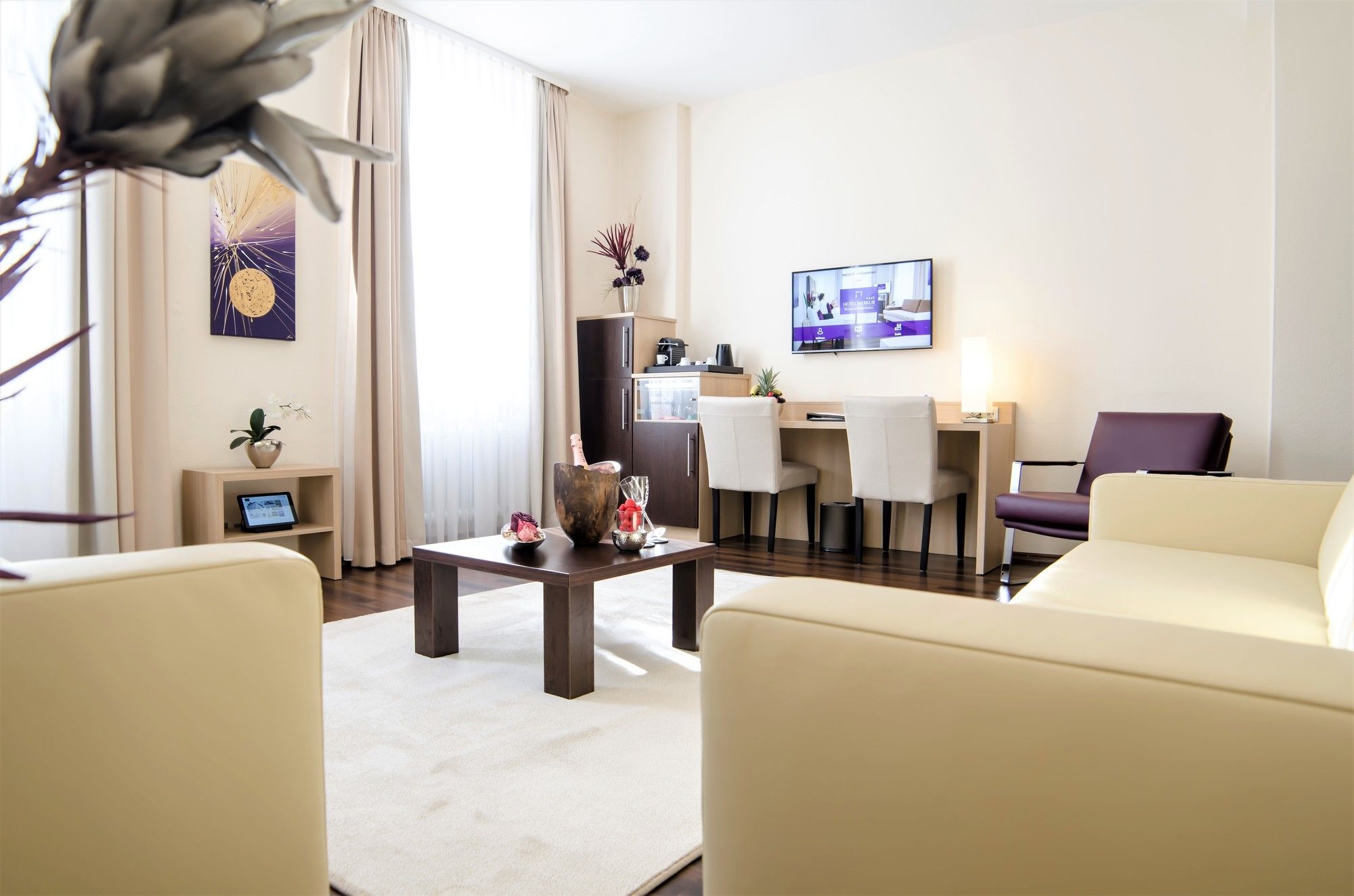 Фото Hotel Merkur