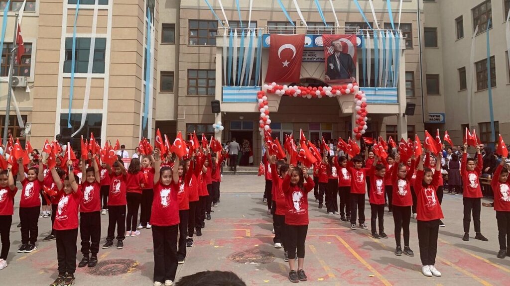 School Tuzla Real Estate Cemil Meric Middle School, Istanbul, photo