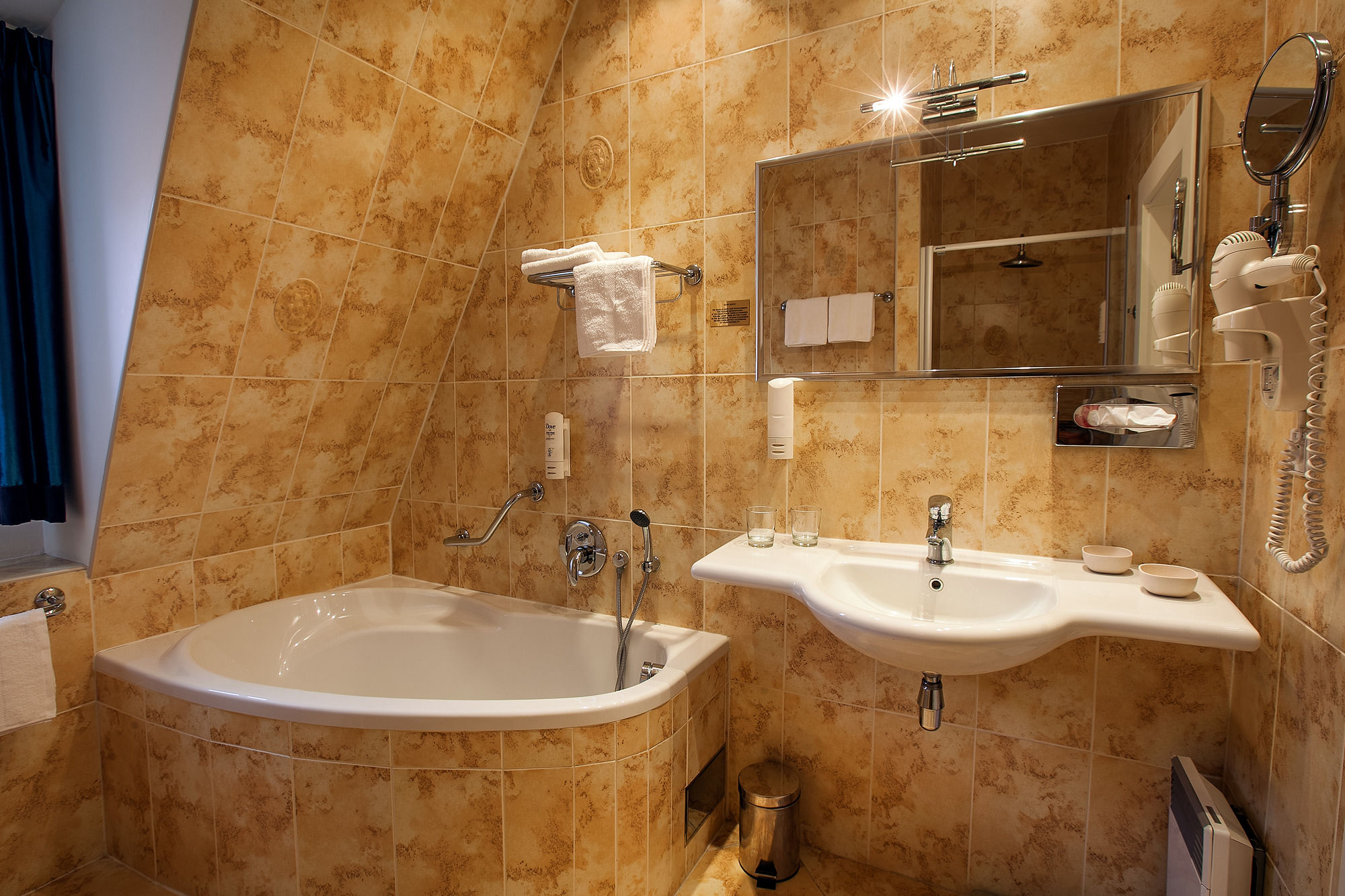 Фото Tyn Yard Residence