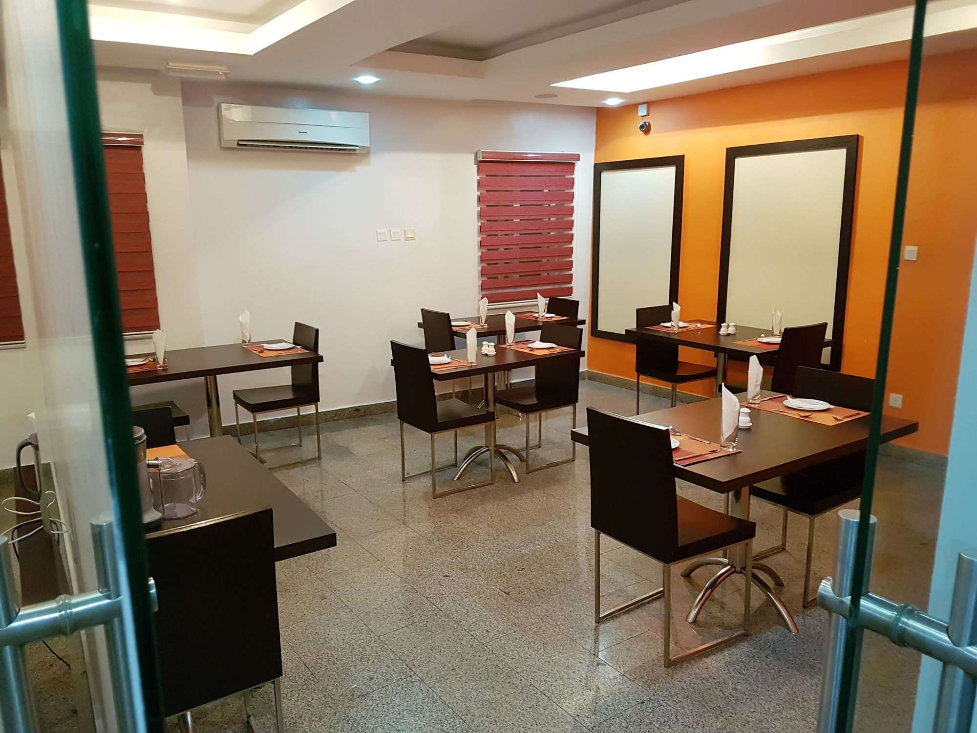 Фото Axor Hotels And Suites