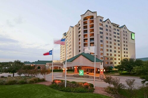 Гостиница Embassy Suites by Hilton Dallas Dfw Airport North в Грейпвайне