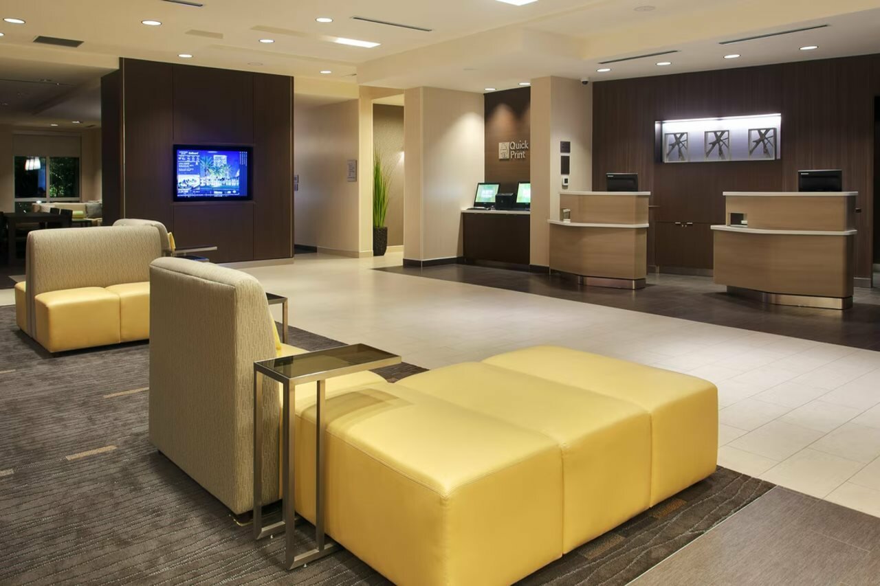 Фото Courtyard by Marriott Orlando South/Grande Lakes Area