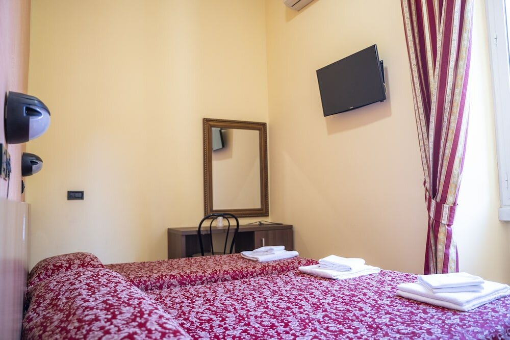 Фото Hotel Ferrarese