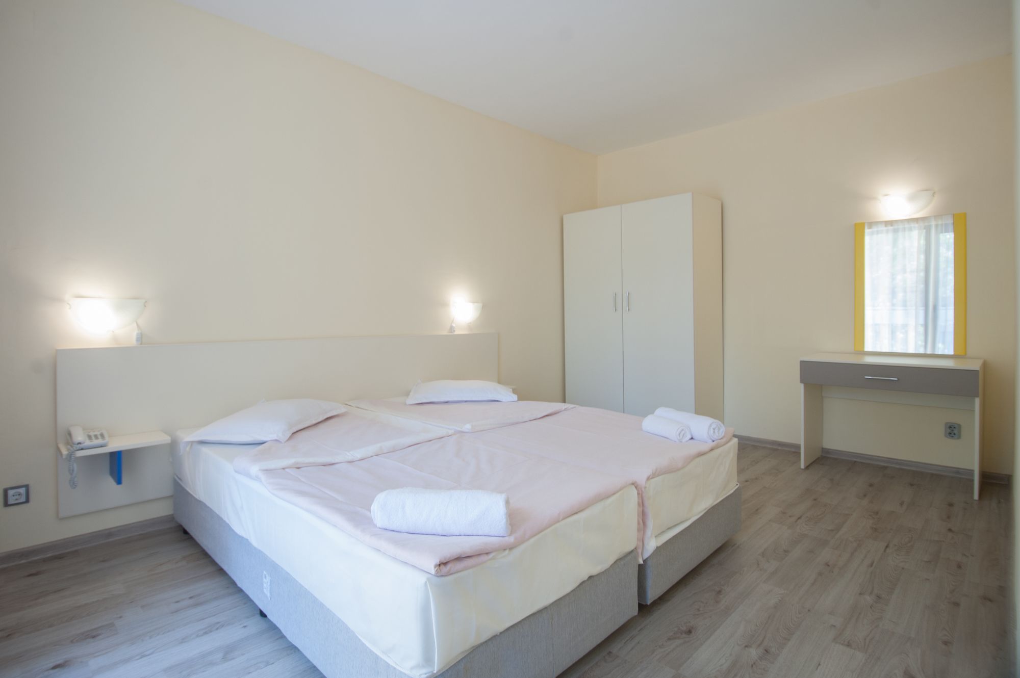 Фото Mariner's Suites