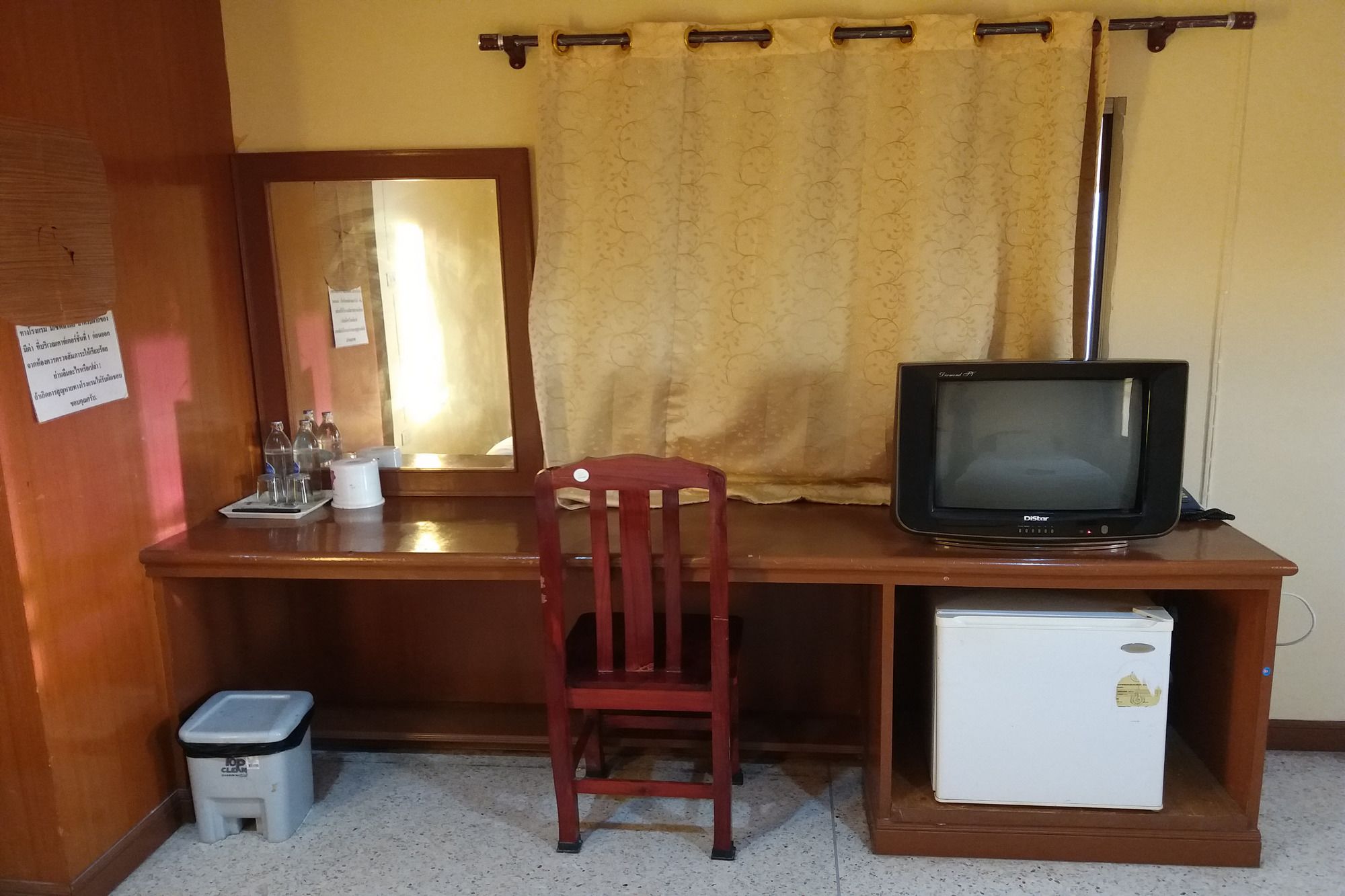 Фото Chaiyaphruk Grand Hotel