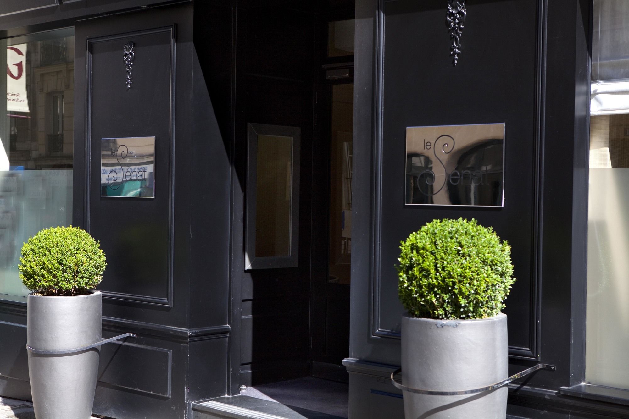 Фото Hôtel Le Sénat