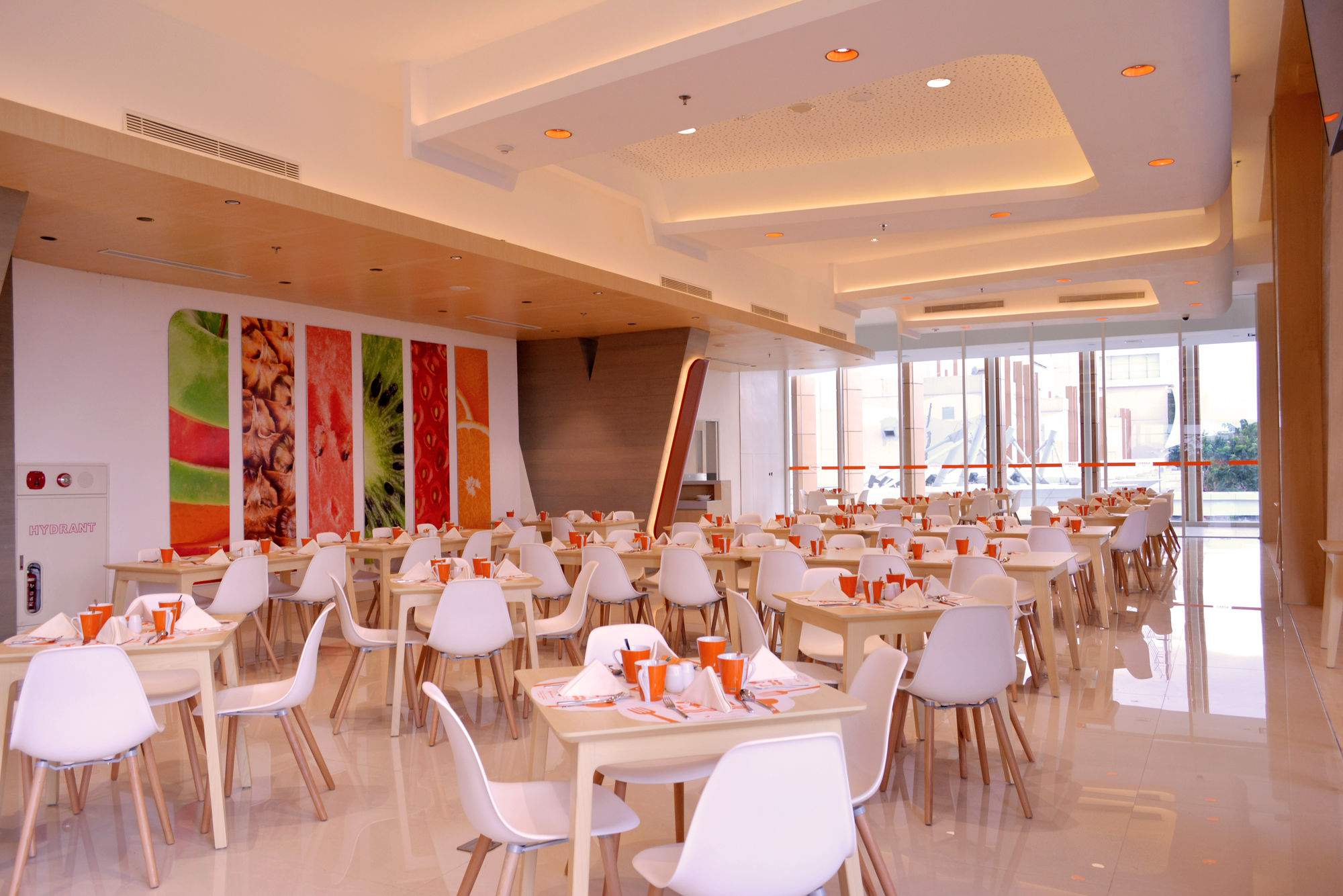 Фото Harris Hotel & Conventions Bekasi