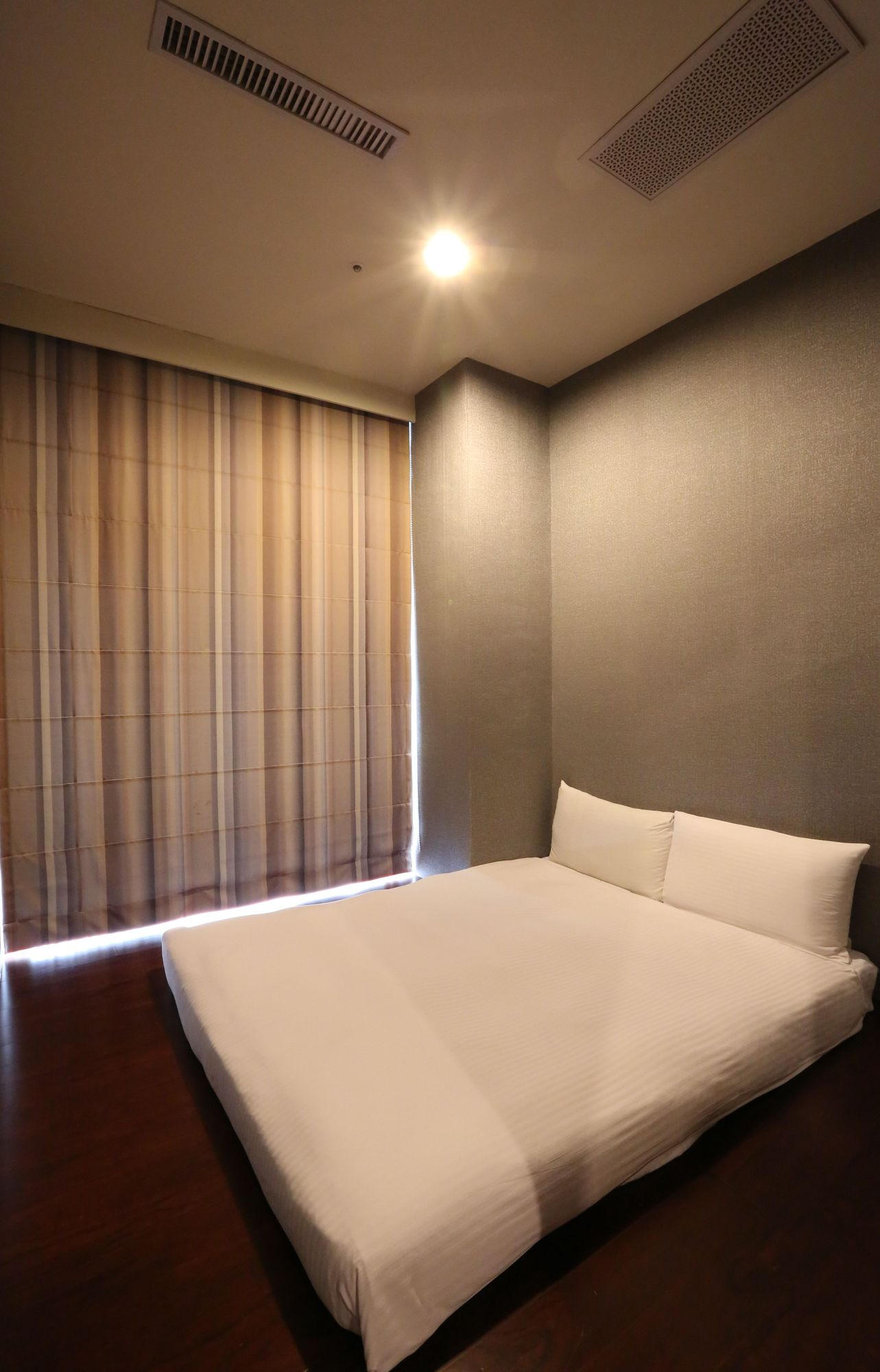 Фото The Galerie Hotel