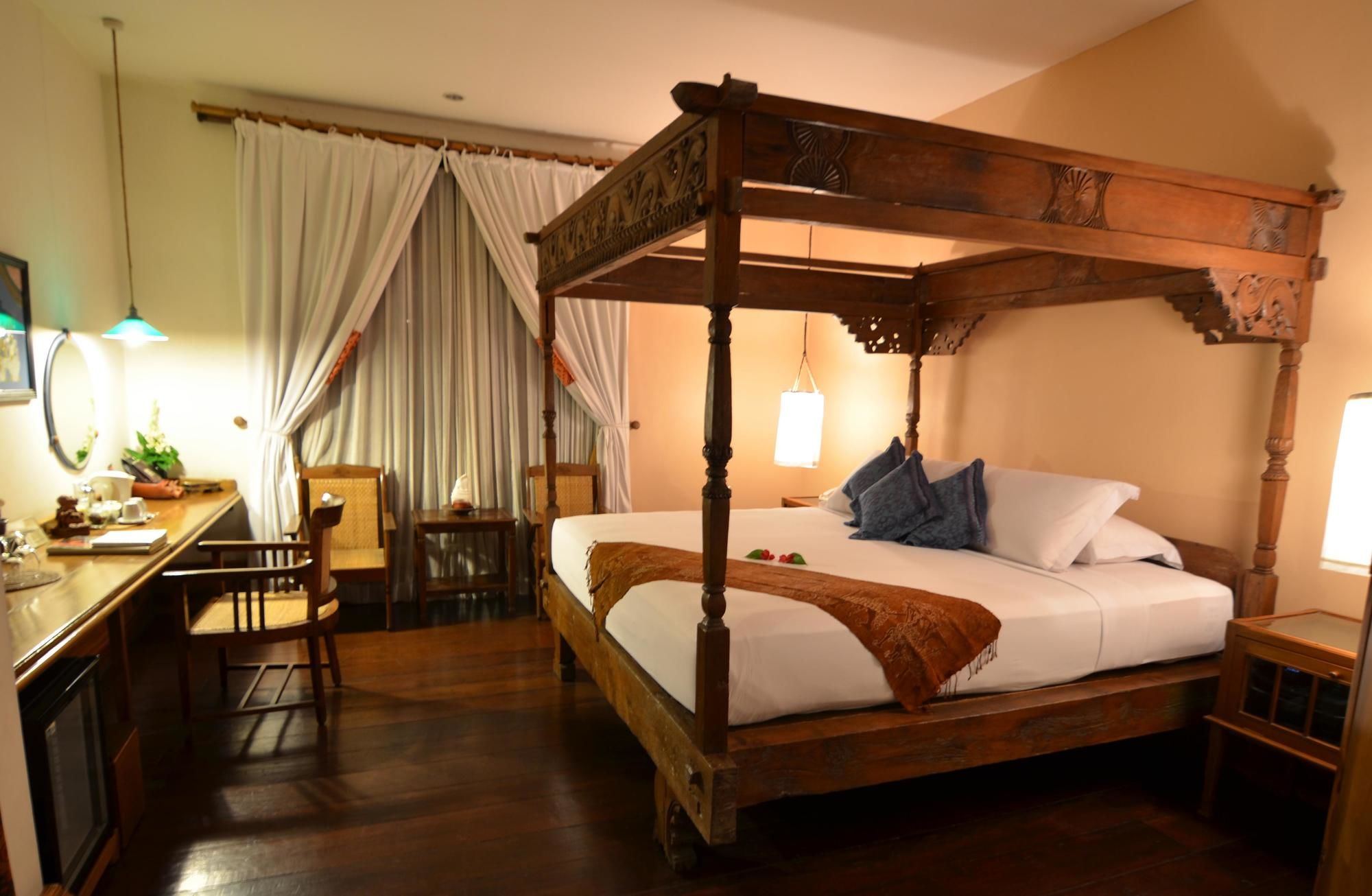 Фото Hotel Tugu Malang